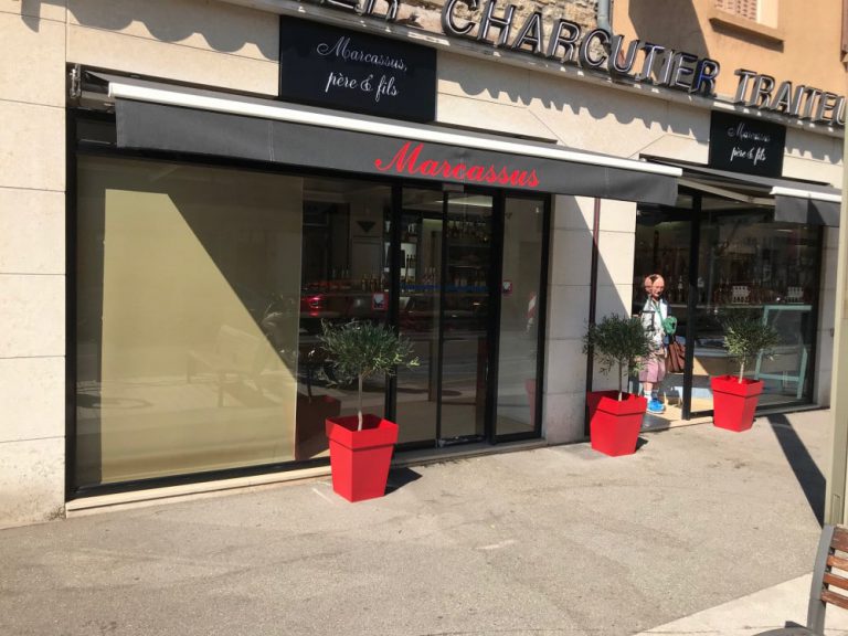 Champagne au Mont d’Or le boucher Dimitri Marcassus en fête le 7 septembre Compagnons du Goût Champagne au Mont d’Or le boucher Dimitri Marcassus en fête le 7 septembre Compagnons du Goût