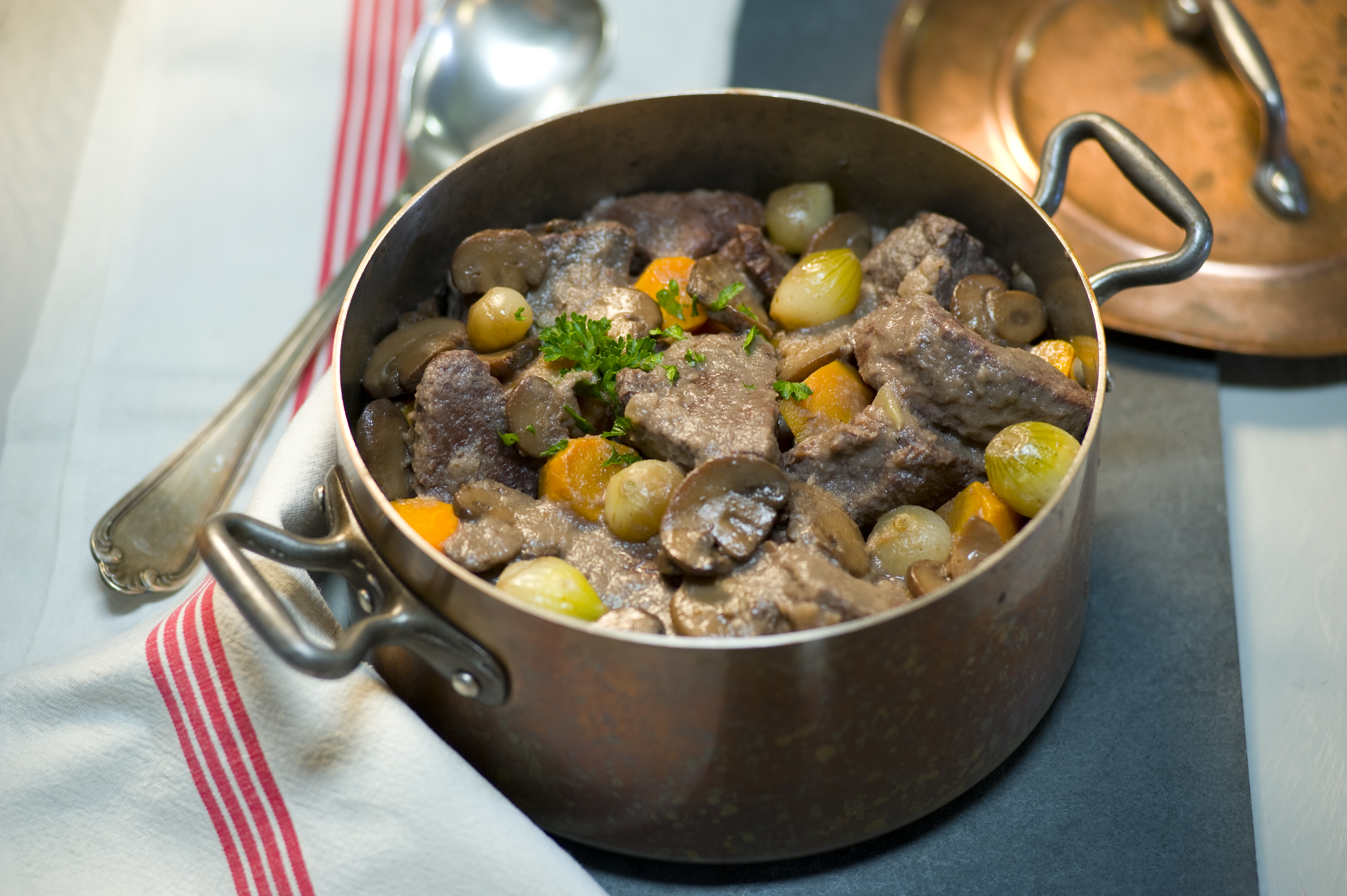 Comment Accompagner Un Bœuf Bourguignon Compagnons Du Gout